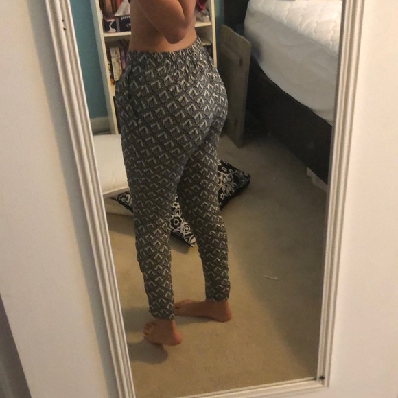 H&M Patterned Pants - Picture 2 of 4